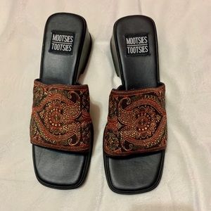 Mootsie Tootsie Wedges